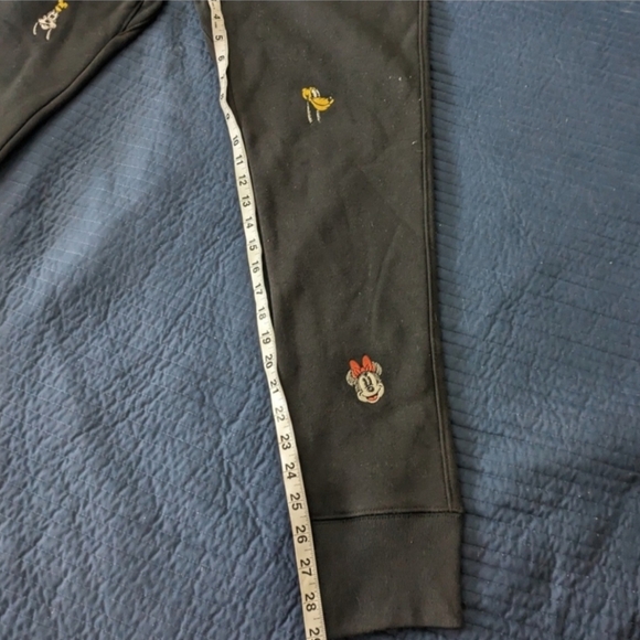 Champion Disney Women Medium Black Reverse Weave Characters Embroidered 122024 - Picture 11 of 13